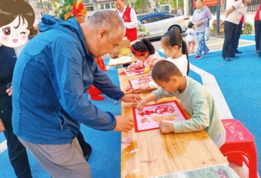 【旗帜&middot;引领】红色服务进小区 新春共筑邻里情 - 丽景城物业公司开展迎新春系列主题活动